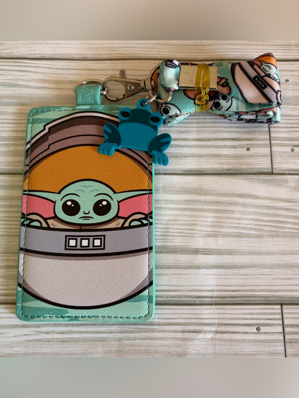 Loungefly Star Wars The Mandalorian-The Child Lanyard w/Cardholder